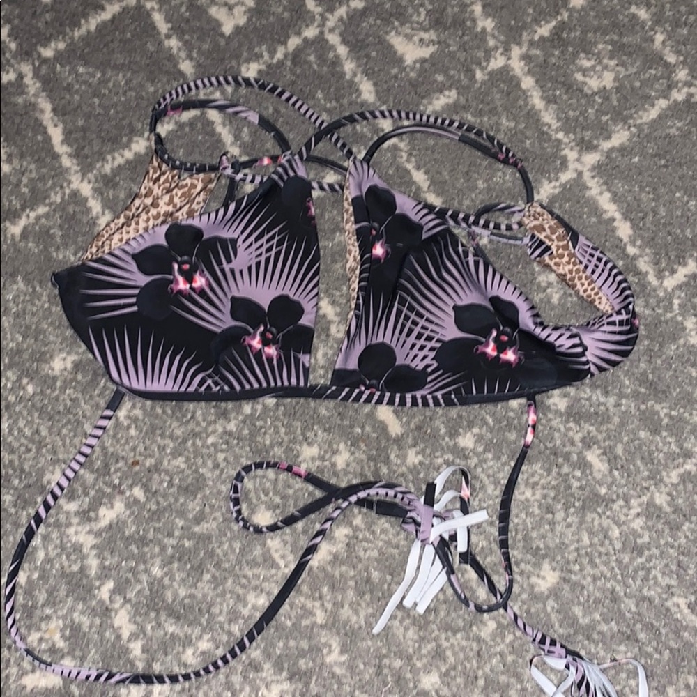 ❌sold Acacia swimwear Okinawa top
